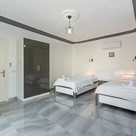 Villa Riviera